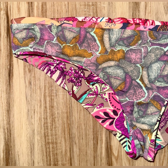 EUC 𝑴𝒂𝒂𝒋𝒊 𝑟𝑒𝑣𝑒𝑟𝑠𝑖𝑏𝑙𝑒 𝑏𝑖𝑘𝑖𝑛𝑖 𝑏𝑜𝑡𝑡𝑜𝑚 - Picture 8 of 10